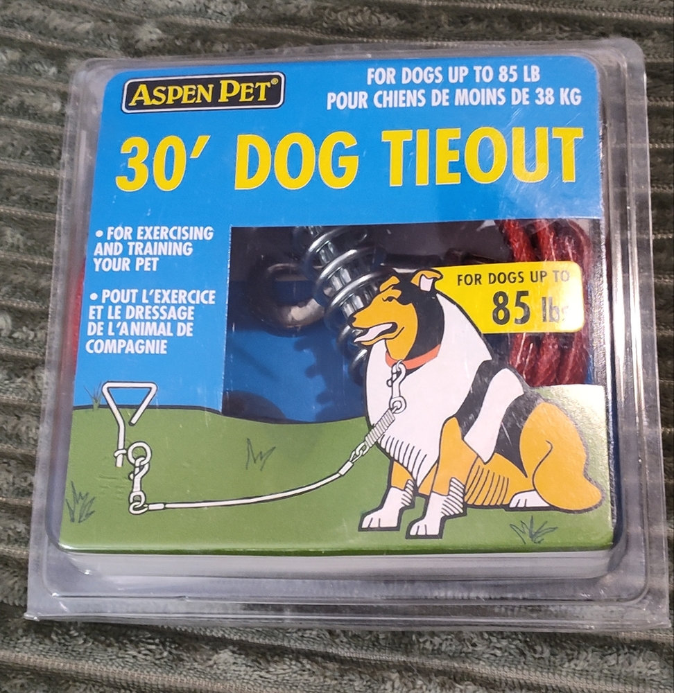 NWT! Aspen Pet 30' Dog Tie-Out (85lbs)